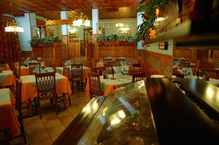 Hotel Ristorante Franca Tovo di Sant'Agata Eksteriør bilde